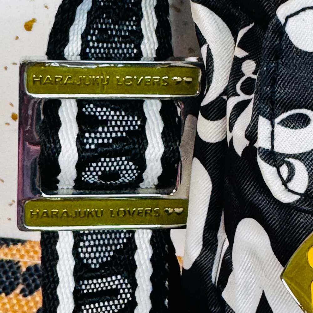 Vintage Harajuku Lovers Fatal Attraction To Cuteness Crossbody Messenger Bag - Picture 3 of 9